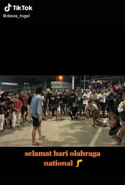 Kocaknya Balap Lari 'Liar' yang Gantikan Pamor Balapan Motor Liar. Kayaknya ini Lebih Menantang! :D 6
