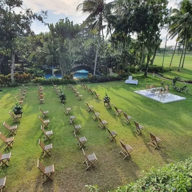 11 Ide Pengaturan Tempat Duduk Pernikahan New Normal. Sesuai Protokol dan Cantik Maksimal 20