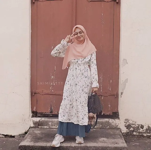 4 Alasan Kenapa Tunik Berbahan Katun Memang Pilihan Terbaik Buat Para Hijaber. Wajib Baca! 7