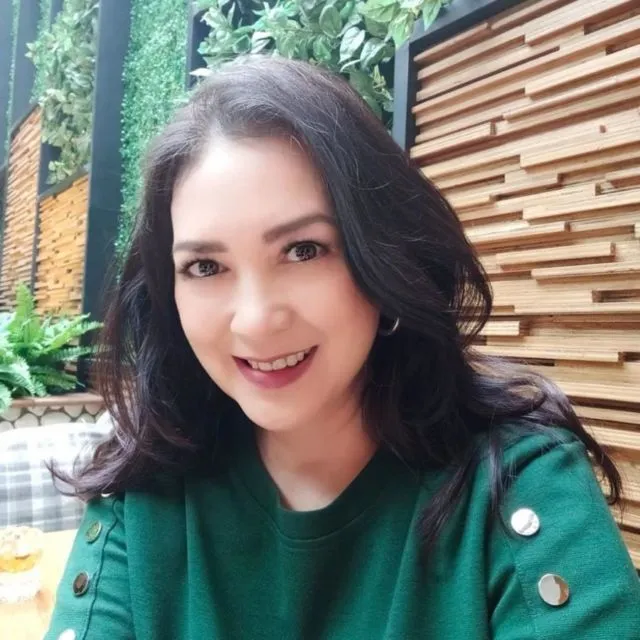 Berusia Lebih dari 50 Tahun, 10 Artis Indonesia ini Tetap Cantik dan Bugar. Seolah Nggak Menua! 14