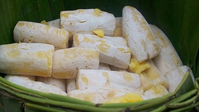 Main Ke Bandung? Jangan Lupa Cobain 12 Kuliner khas Bandung yang Penuh Sejarah. Rasanya Enak Sekaligus Otentik 14