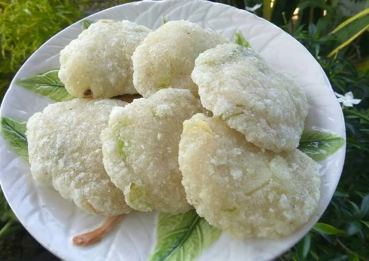 Main Ke Bandung? Jangan Lupa Cobain 12 Kuliner khas Bandung yang Penuh Sejarah. Rasanya Enak Sekaligus Otentik 18