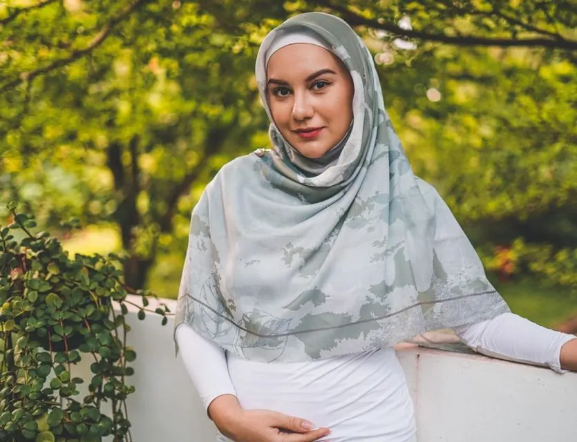 Artis yang Sering Dikira Mualaf; Padahal Menganut Islam Sejak Lahir 13