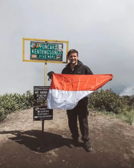 Artis yang Sering Dikira Mualaf; Padahal Menganut Islam Sejak Lahir 17