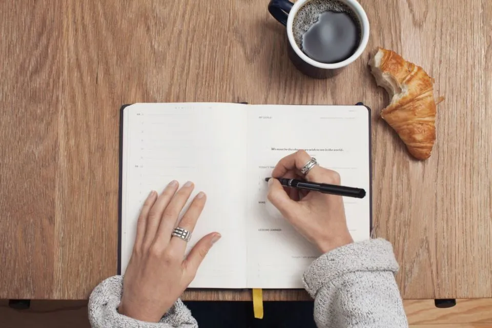 Dengan Teknik Copywriting yang Menarik, Kita Bisa Jualan Apa pun Lewat Tulisan. Yuk Belajar Bareng! 7