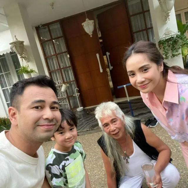 Merasa Tak Dipedulikan Anak dan Menantu, Gideon Tengker Murka. Nagita Slavina Beri Klarifikasi 5