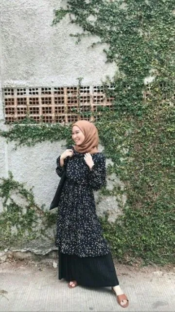 4 Alasan Kenapa Tunik Berbahan Katun Memang Pilihan Terbaik Buat Para Hijaber. Wajib Baca! 8