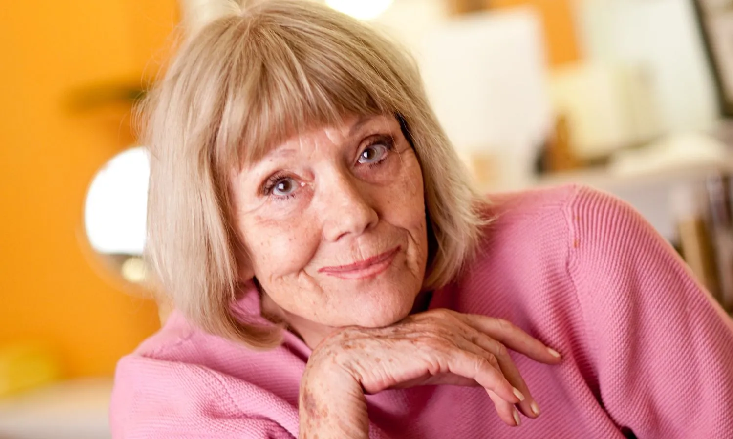 Kabar Duka. Bintang Game of Thrones Diana Rigg Meninggal Dunia 3