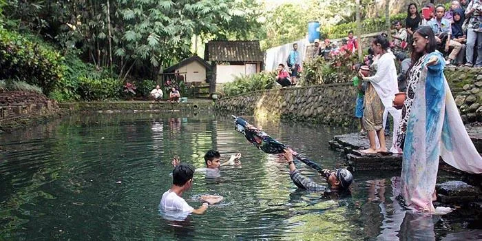 10 Tempat Wisata Sejarah di Malang yang Paling Populer 12