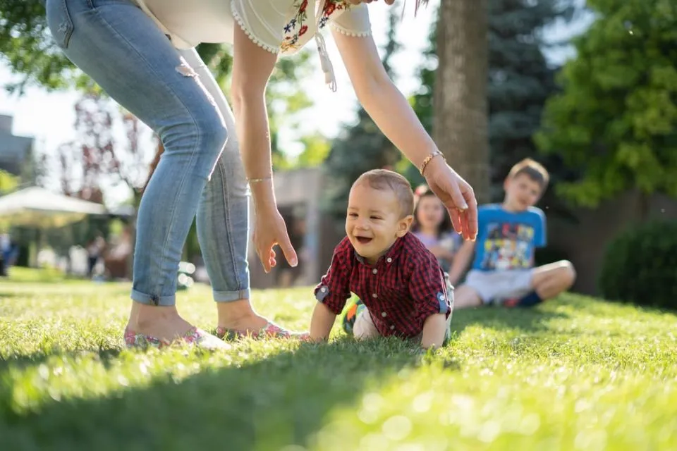 7 Pertimbangan Membingungkan yang Dialami Ibu Ketika Ingin Punya Anak Kedua. Gini Amat, Ya :( 13
