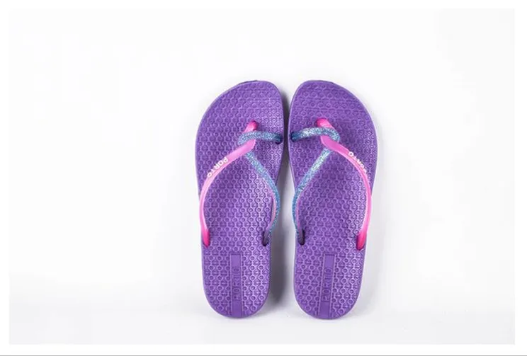 5 Merek Sandal Jepit Berkualitas Mall, Harga Kaki Lima. Sederhana tapi Gaya! 10