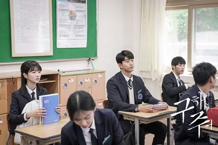 10 Tempat Persembunyian HP Ketika Ada Razia. Zaman Sekolah Dulu Mana Boleh Bawa Gadget! :( 18