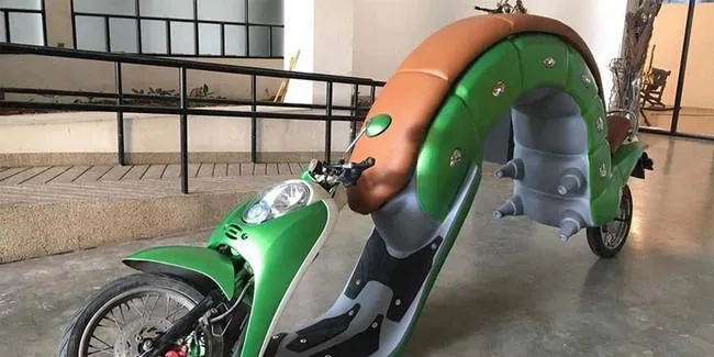 Kreatif sih Boleh Aja. Tapi Kalau Modifikasi Sepeda Motor Model Begini, Apa Tujuannya, ya? 13