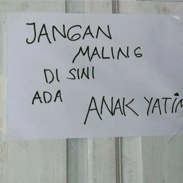 11 Aturan dan Peringatan Kocak yang Bikin Kamu Terkejut. Emang Harus Pakai Cara Jenaka Gini, ya? 16
