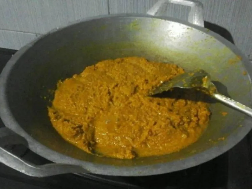 8 Trik Memasak Daging Ayam yang Bebas Bercak Darah. Matangnya Merata dan Nggak Bikin Muntah 16