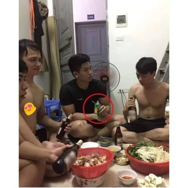 Lihat Fotonya Saja Sudah Awkward Sendiri, Nggak Kebayang Rasanya Ada dalam 10 Momen ini ~ 19