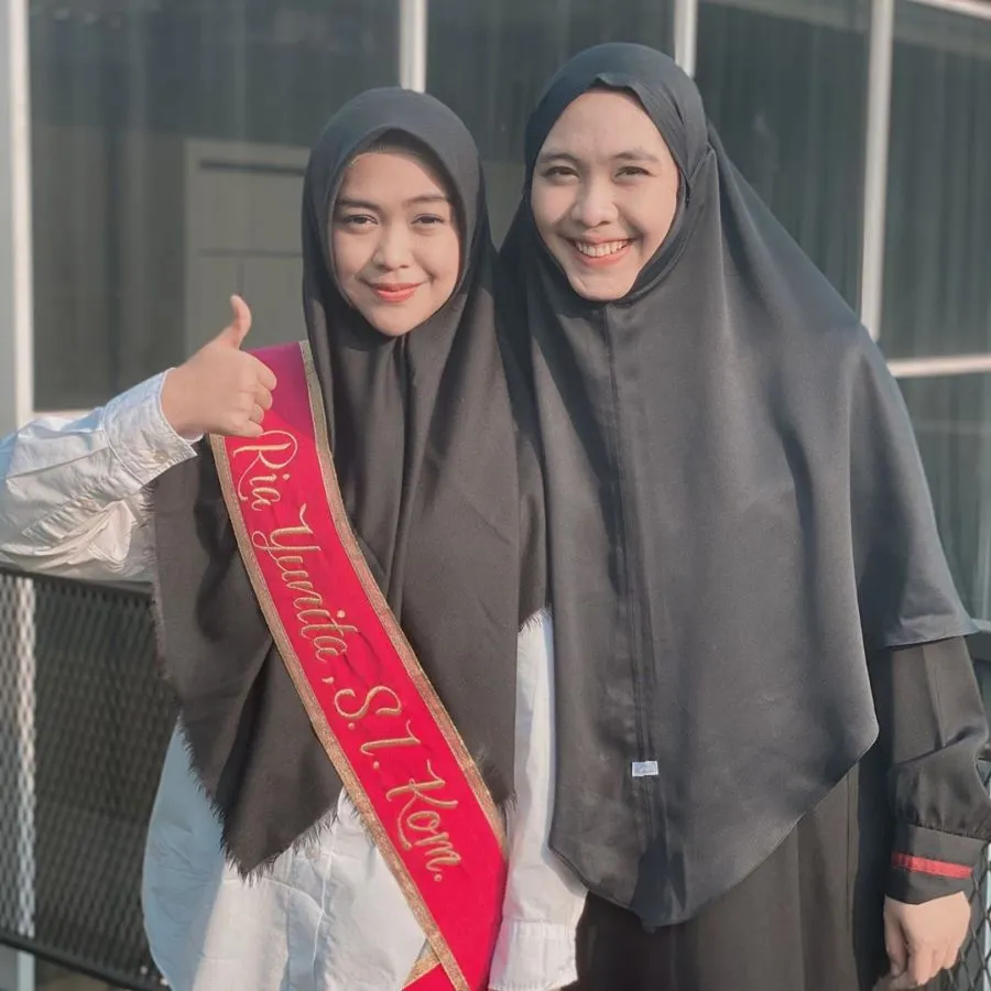 8 Artis yang Berhasil Lulus Kuliah di Masa Pandemi. Tetap Fokus Kuliah, Meski Kondisi Masih Krisis 13