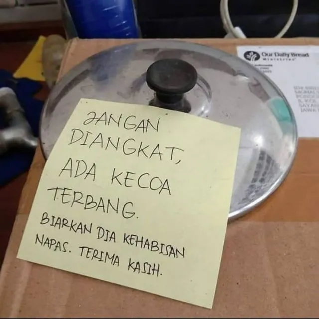 10 Peringatan yang Lahir dari Pikiran Jenius. Memperingatkan Orang itu juga Ada Seninya! 18