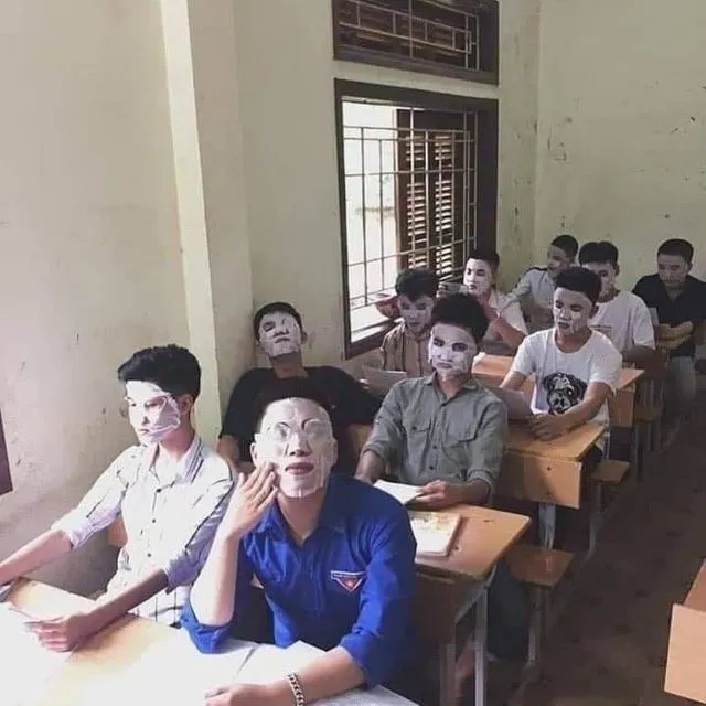 Kocaknya Kelakuan Cowok Saat Disuruh Pakai Skincare. Biar Mereka Tahu Rasanya Jadi Cewek! 19