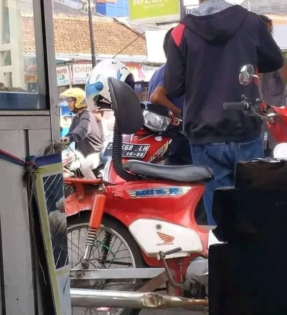 Modifikasi Jok Motor yang Nggak Layak Ditiru. Malah Bikin Ribet! 17