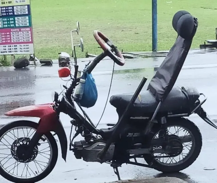 Modifikasi Jok Motor yang Nggak Layak Ditiru. Malah Bikin Ribet! 19