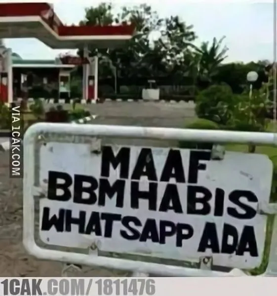 Gagal Paham sama 11 Tulisan Lapak Bensin Eceran ini. Sengaja Dipelesetin biar Kocak atau Gimana sih? 21