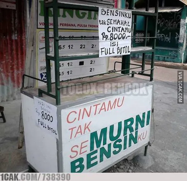 Gagal Paham sama 11 Tulisan Lapak Bensin Eceran ini. Sengaja Dipelesetin biar Kocak atau Gimana sih? 13