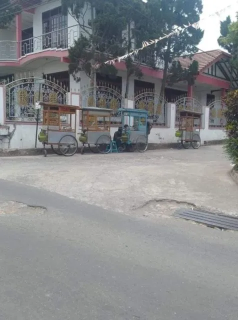 11 Gambaran Kocak Orang-Orang yang Nggak Mau Rugi. Medit Amat, Sampe Segitunya! :( 17