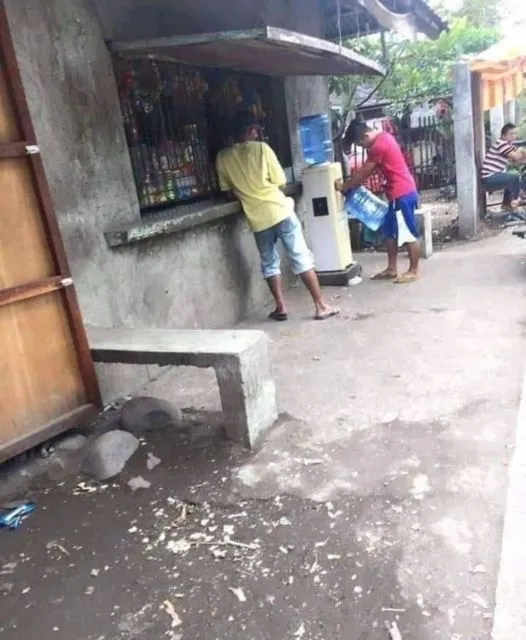 11 Gambaran Kocak Orang-Orang yang Nggak Mau Rugi. Medit Amat, Sampe Segitunya! :( 15