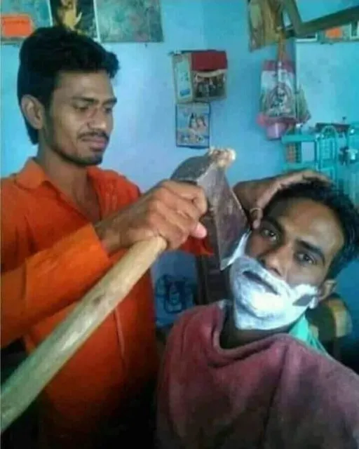 11 Momen Kocak yang Terjadi Saat Cukur Rambut. Ada-Ada Aja Kelakuan Tukang Cukur Zaman Sekarang 19