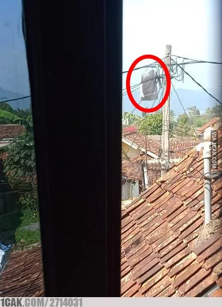 11 Cara Kocak Orang Indonesia Mengeringkan Segala Hal. Nggak Perlu Repot Beli Hairdryer Segala~ 16