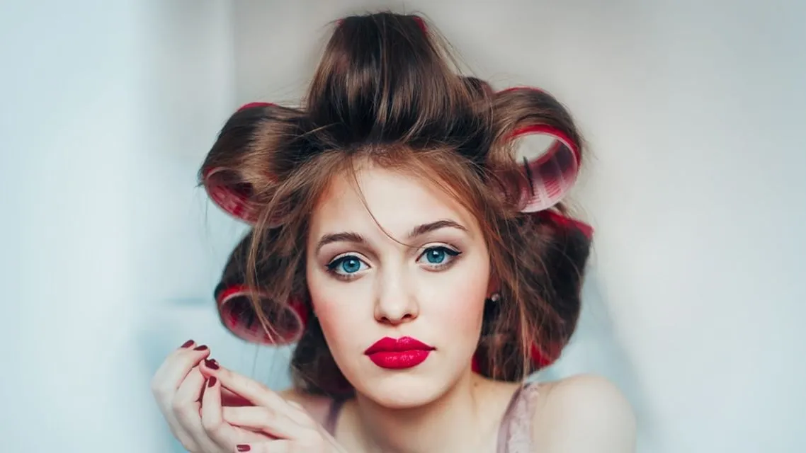 Rambut Berponi Memang Bikin Tingkat Kelucuan Cewek Bertambah sih, tapi Kadang Menyebalkan :( 10