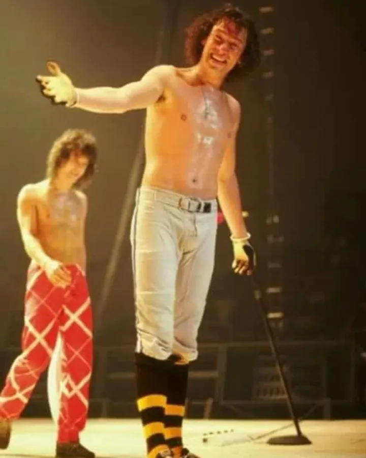 Gitaris Eddie Van Halen yang Meninggal Dunia Ternyata Keturunan Indonesia, Berikut 5 Faktanya 6
