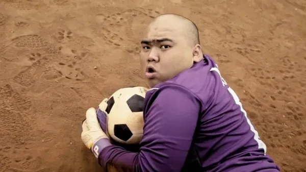 Membongkar Alasan Orang Gendut Selalu Disuruh Jadi Kiper Futsal 5
