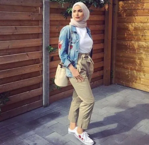 8 Potret Hijabers dengan Kulot Bertali; Simpel, Elegan tapi Tetap Memesona 10