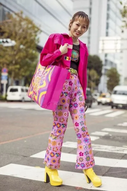 8 Fashion yang Menurut Banyak Orang Aneh, tapi Biasa Aja Bagi Pemakainya. Nyentrik Abis! 14