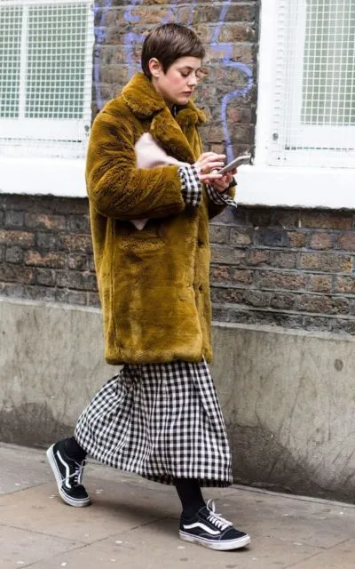 8 Fashion yang Menurut Banyak Orang Aneh, tapi Biasa Aja Bagi Pemakainya. Nyentrik Abis! 16
