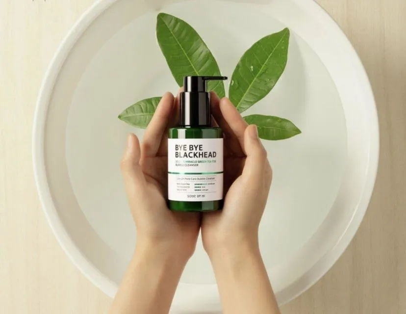 8 Produk Perawatan Wajah yang Viral di TikTok. Lengkap dari Masker Organik Sampai Acne Lotion 14