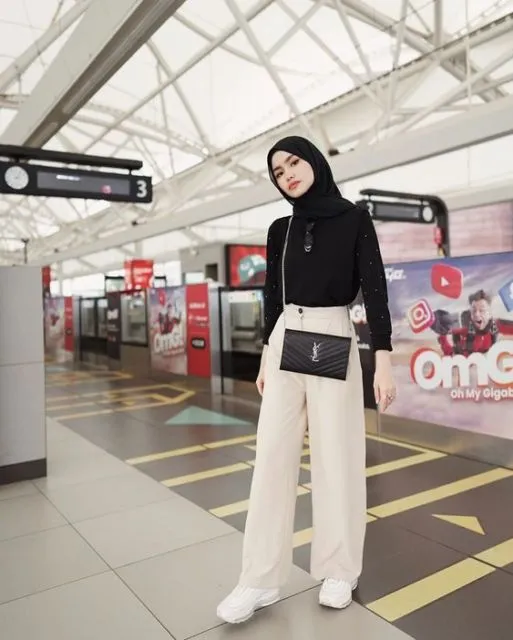 4 Trik Sederhana Biar Kamu PD Pakai OOTD Celana Putih 7
