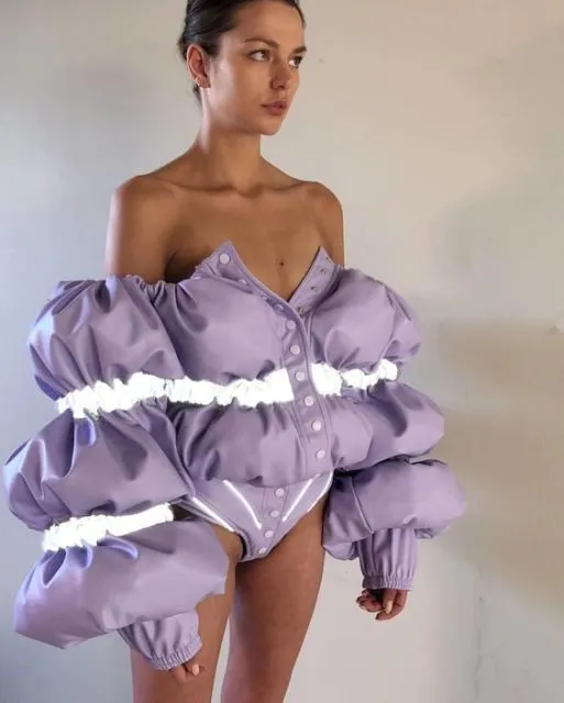 8 Fashion yang Menurut Banyak Orang Aneh, tapi Biasa Aja Bagi Pemakainya. Nyentrik Abis! 9