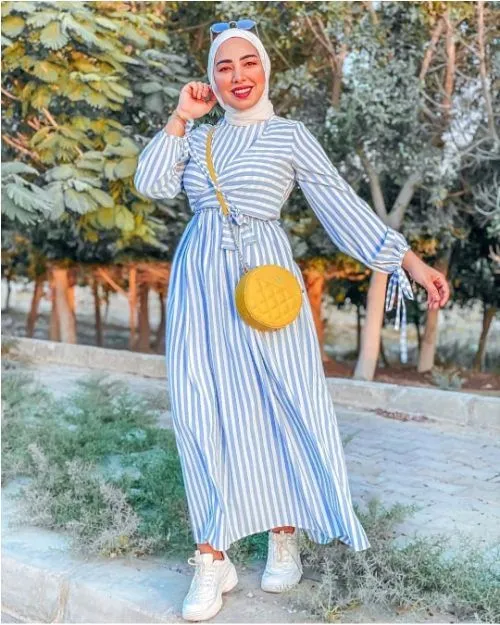 9 Referensi Motif Gamis Buatmu yang Suka Tampil Feminin; Nggak Melulu Bunga-Bunga! 15