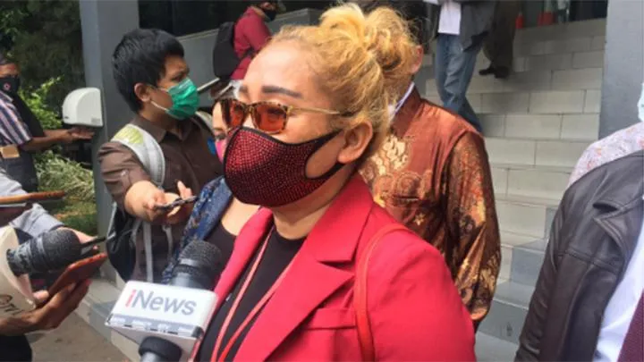 Najwa Shihab Dipolisikan Gara-gara Wawancarai Kursi Kosong Terawan, Laporan Kabarnya Ditolak 4