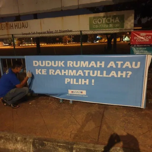 10 Peringatan yang Lahir dari Pikiran Jenius. Memperingatkan Orang itu juga Ada Seninya! 15