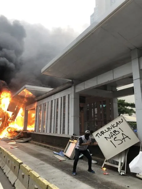 10 Hal Konyol yang Ditemukan Pasca Demo RUU Cipta Kerja Tempo Lalu. Kadang Protes Harus Lucu Gini! 13