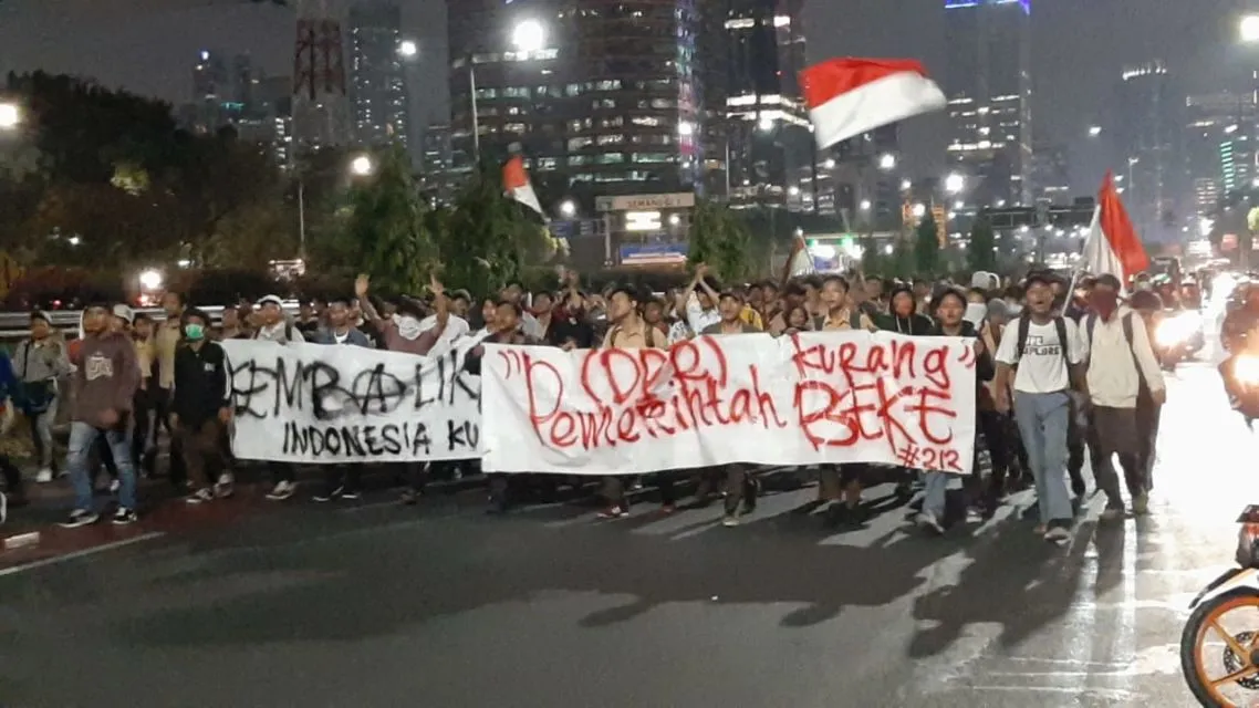 5 Alasan Kenapa Kita Nggak Perlu Nyinyirin Anak SMA & STM yang Ikut Demo. Pada Sensi Amat~ 8