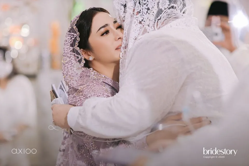 Mengintip 12 Detail Pengajian dan Malam Bainai Nikita Willy. Kental Suasana Tradisional! 17