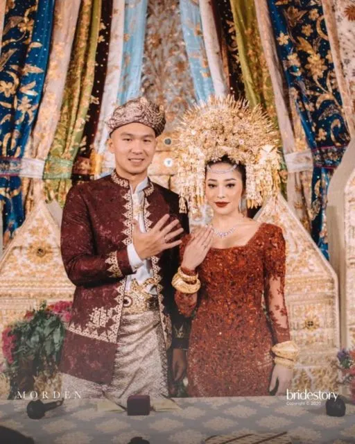 Diberi Maskawin Emas 75 Gram dengan Berlian 9 Karat, ini 12 Detail Akad Nikita Willy-Indra Priawan 23