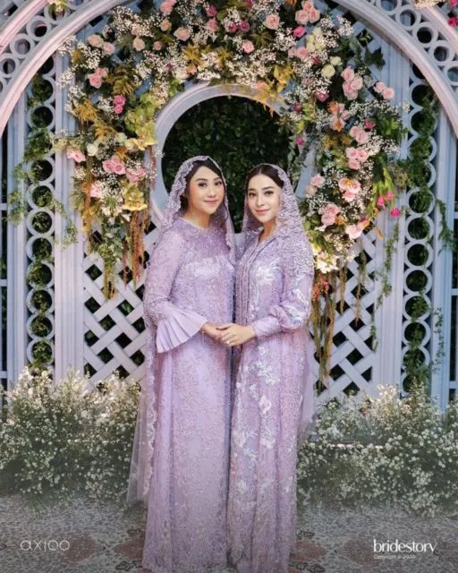 Mengintip 12 Detail Pengajian dan Malam Bainai Nikita Willy. Kental Suasana Tradisional! 16