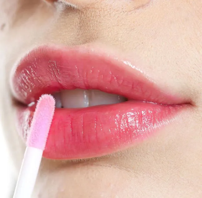 Viral Lip Serum yang Bisa Mengembalikan Warna Alami Bibir Seketika. Benarkah Sebagus Itu? 5
