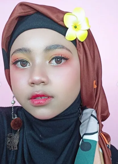 Kabar Terkini Lovely Natasha, MUA 9 Tahun yang Kini Makin 'Dewa' Skill Makeup-nya! 7